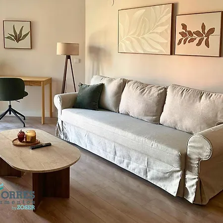 Dos Torres Varda Balcony & Private Parking 사라고사