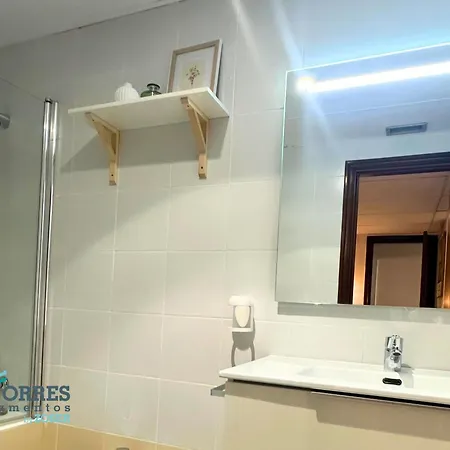 Dos Torres Varda Balcony & Private Parking Appartement *